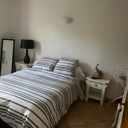 Studio Bord De Piscine Sérignan-du-Comtat Extérieur photo